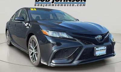 2021 Toyota Camry SE Convenient PKG