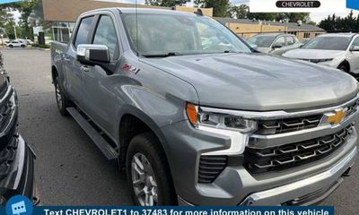 2023 Chevrolet Silverado LT