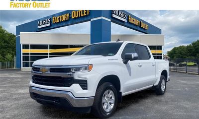 2023 Chevrolet Silverado LT