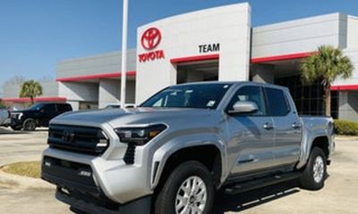 2023 Toyota Tacoma SR5