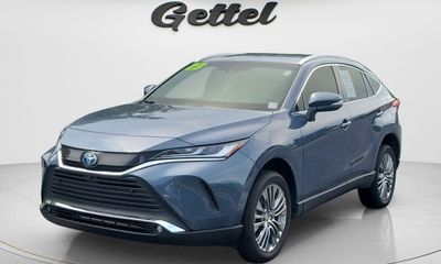 2023 Toyota Venza XLE
