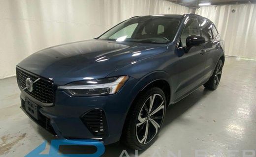 2025 Volvo XC60 Ultra Dark