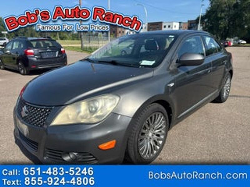 2010 Suzuki Kizashi — a typically priced live listing