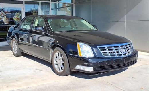 2010 Cadillac DTS Luxury