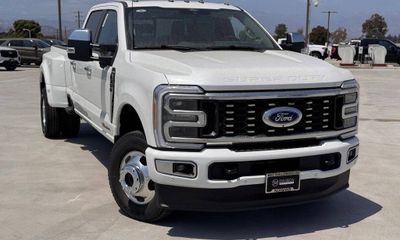 2026 Ford F-350 Platinum
