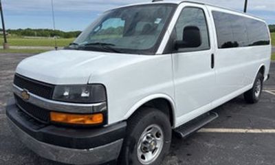 2025 Chevrolet Express LT EXT