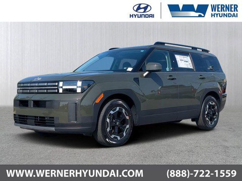 2025 Hyundai Santa FE — a typically priced live listing