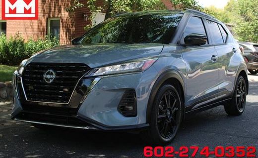 2023 Nissan Kicks SR