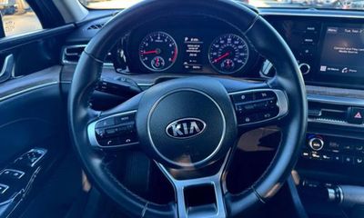 2021 Kia K5 EX