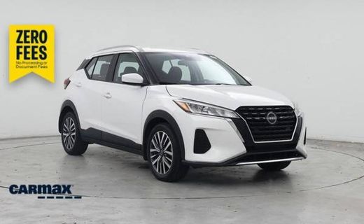 2022 Nissan Kicks SV