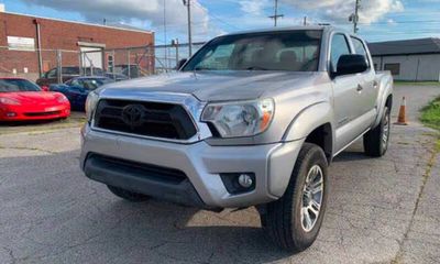 2015 Toyota Tacoma Delux Grade