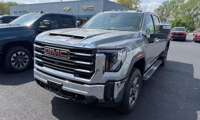 2026 GMC Sierra HD SLT