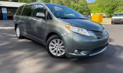 2012 Toyota Sienna XLE