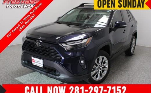 2025 Toyota RAV4 XLE Premium