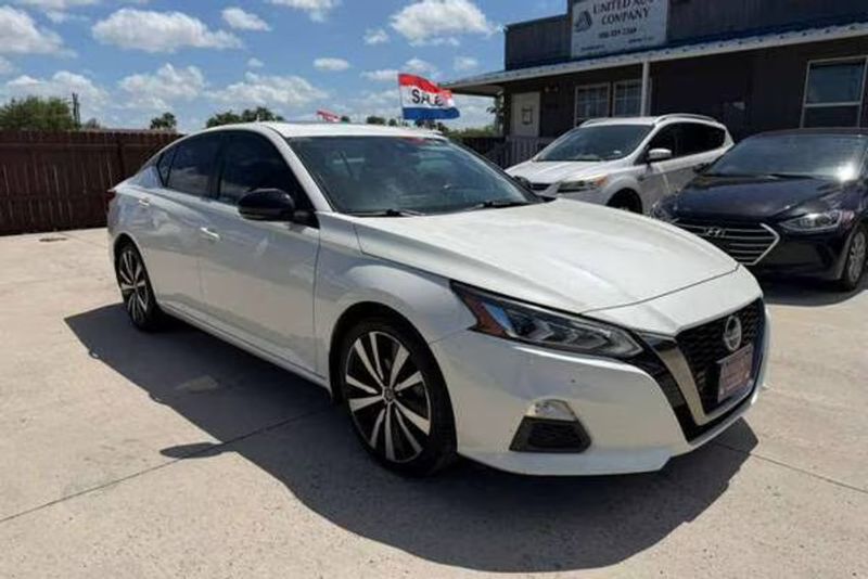 2021 Nissan Altima — a typically priced live listing