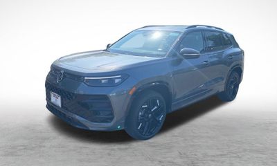 2026 Volkswagen Tiguan 4Motion SE R