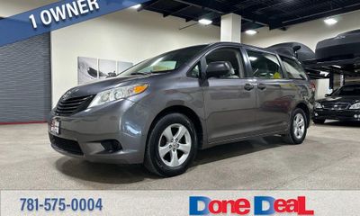 2012 Toyota Sienna Base 7 Passenger