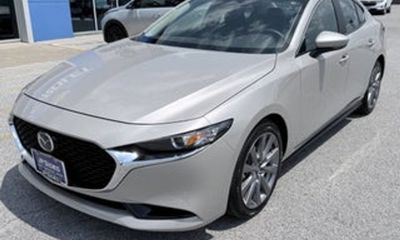 2024 Mazda MAZDA3 Preferred Package