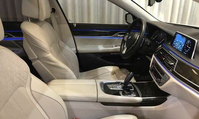 2016 BMW 740i