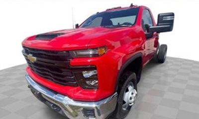 2025 Chevrolet Silverado HD Work Truck