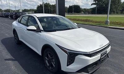 2026 Kia K4