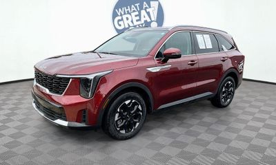 2025 Kia Sorento S