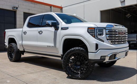 2024 GMC Sierra Denali