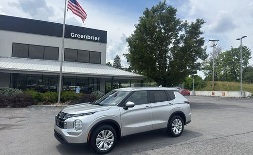 2026 Mitsubishi Outlander ES