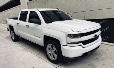 2018 Chevrolet Silverado Custom