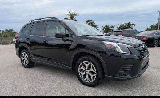 2024 Subaru Forester Premium