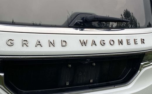 2022 Jeep Grand Wagoneer Series III
