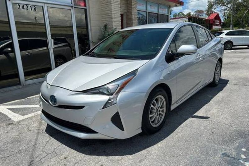 2018 Toyota Prius — a typically priced live listing