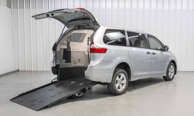 2020 Toyota Sienna D Grade