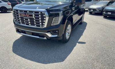 2025 GMC Yukon Denali