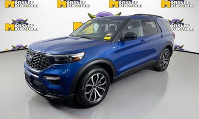 2023 Ford Explorer ST Line