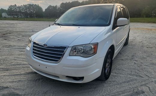 2010 Chrysler Town AND Country RT