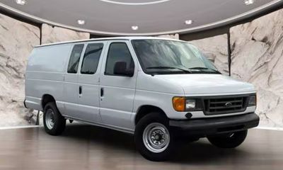 2005 Ford E-350 E 350 Super