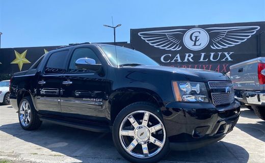 2011 Chevrolet Avalanche LTZ