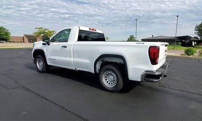 2023 GMC Sierra