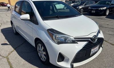 2015 Toyota Yaris L