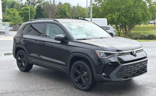 2026 Volkswagen Taos 4MOTION SE Black