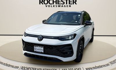 2026 Volkswagen Tiguan 4MOTION SE Black