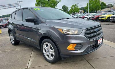 2019 Ford Escape S