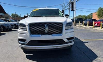 2019 Lincoln Navigator Select