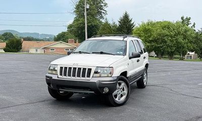 2004 Jeep Grand Cherokee Laredo