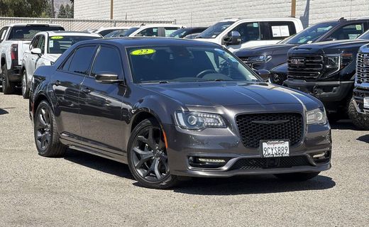 2022 Chrysler 300 Touring L
