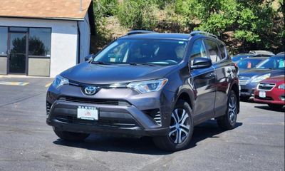 2018 Toyota RAV4 LE