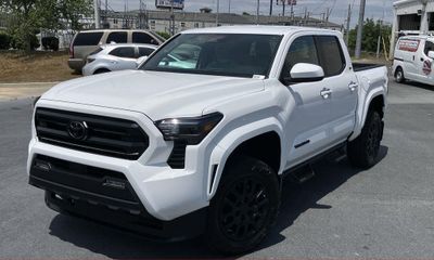 2026 Toyota Tacoma SR5