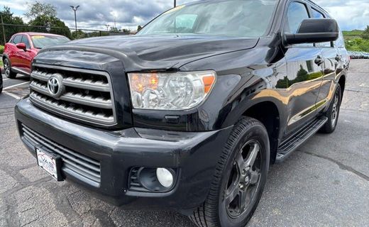 2013 Toyota Sequoia SR5 Grade