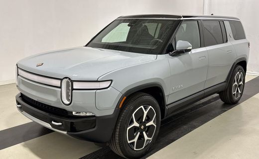 2024 Rivian R1S Adventure
